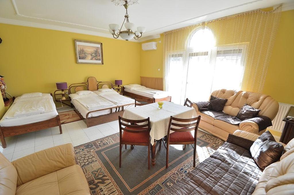 Nora Haz Hajduszoboszlo Hotel Luaran gambar